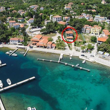 Apartments And Rooms By The Sea Nerezine, Losinj - 11815 외부 사진