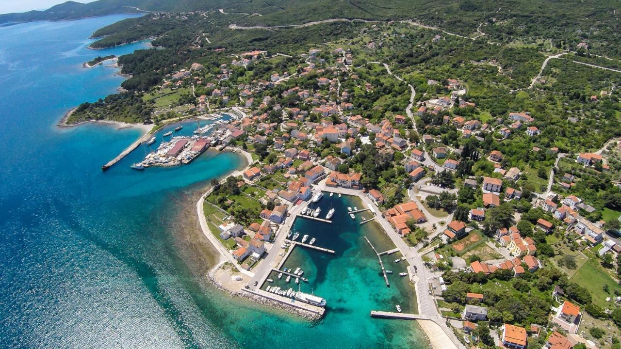 Apartments And Rooms By The Sea Nerezine, Losinj - 11815 외부 사진