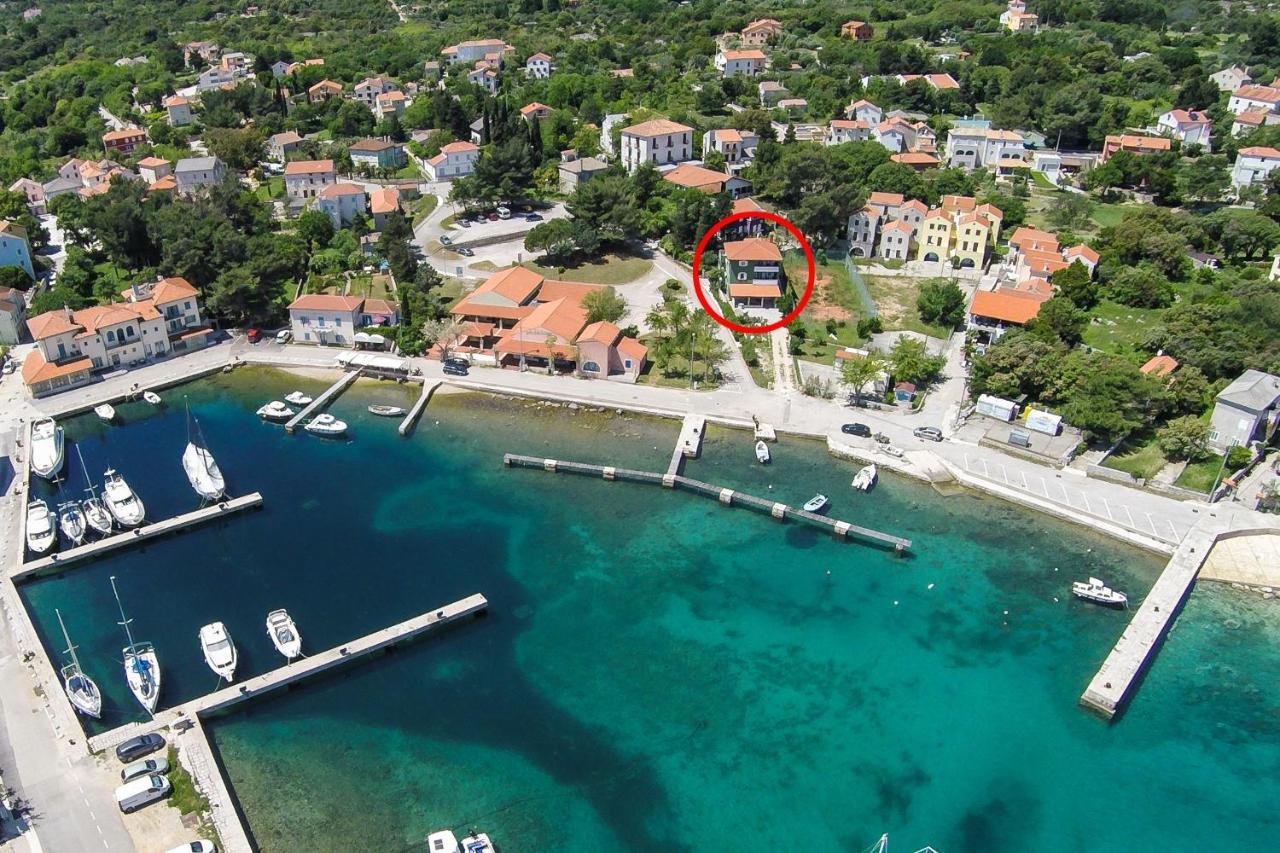 Apartments And Rooms By The Sea Nerezine, Losinj - 11815 외부 사진