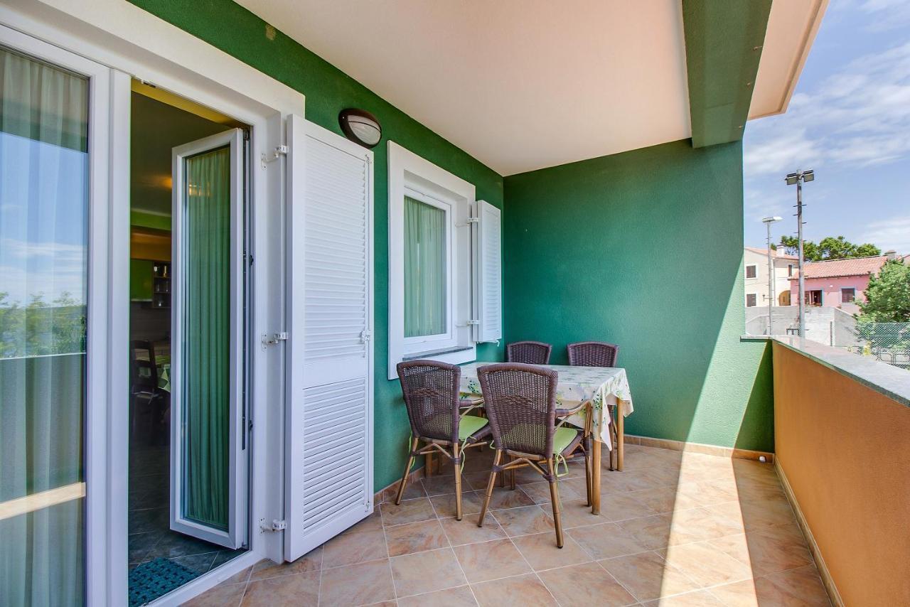 Apartments And Rooms By The Sea Nerezine, Losinj - 11815 외부 사진