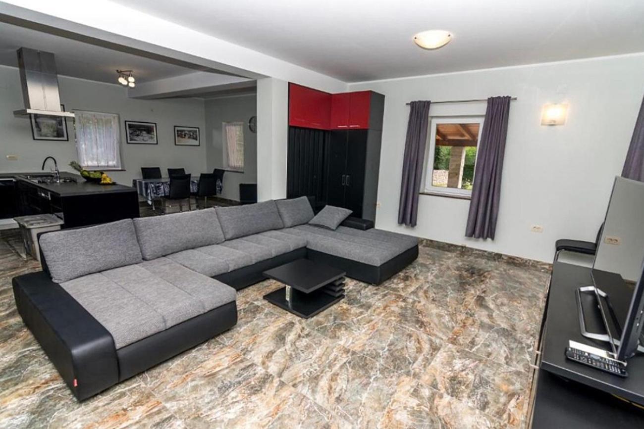 Apartments And Rooms By The Sea Nerezine, Losinj - 11815 객실 사진
