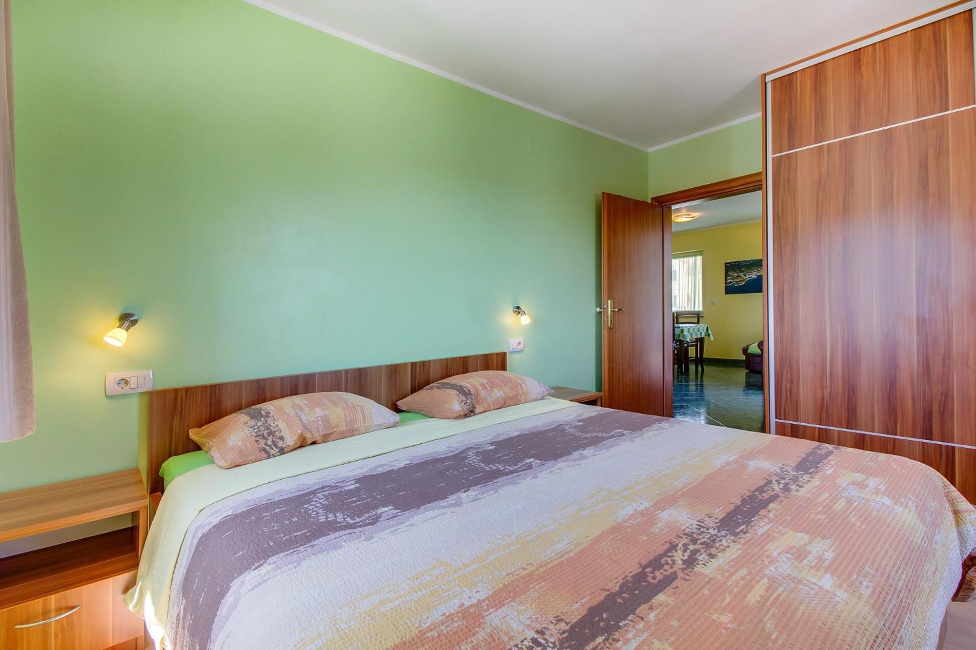 Apartments And Rooms By The Sea Nerezine, Losinj - 11815 객실 사진